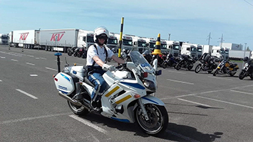 Wir unterstützen das sichere Motorradfahren
